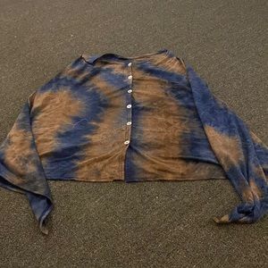 Poncho tied dye coco and Carmen size large